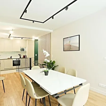 8 Personnes Avec Sauna París