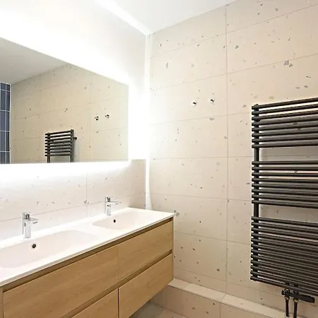 8 Personnes Avec Sauna Apartamento *