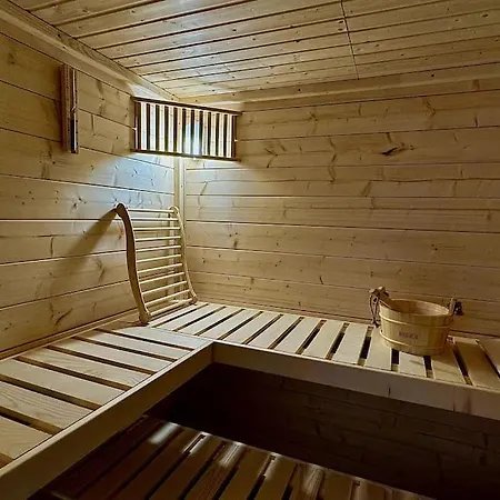8 Personnes Avec Sauna *