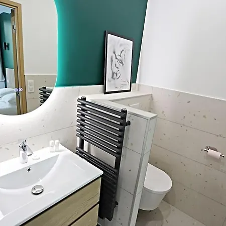8 Personnes Avec Sauna Apartment Paris