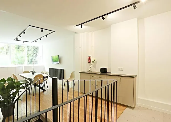Charmant Appartement Avec Sauna Et Salle Cinema Au Coeur De Paris *