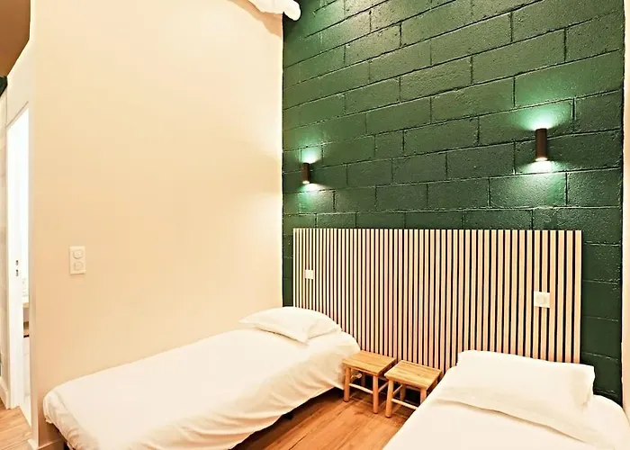 Charmant Appartement Avec Sauna Et Salle Cinema Au Coeur De Paris *