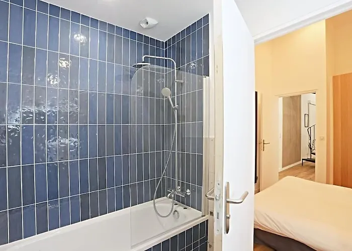 Charmant Appartement Avec Sauna Et Salle Cinema Au Coeur De Paris Apartment