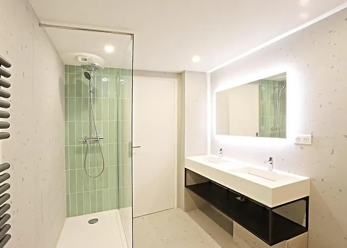 Apartment Charmant Appartement Avec Sauna Et Salle Cinema Au Coeur De Paris