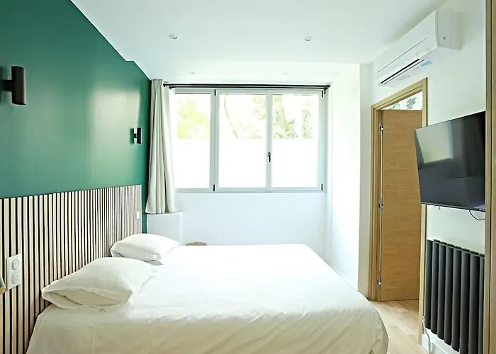 Charmant Appartement Avec Sauna Et Salle Cinema Au Coeur De Paris *